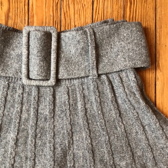 Gray sweater skirt - Picture 3 of 4